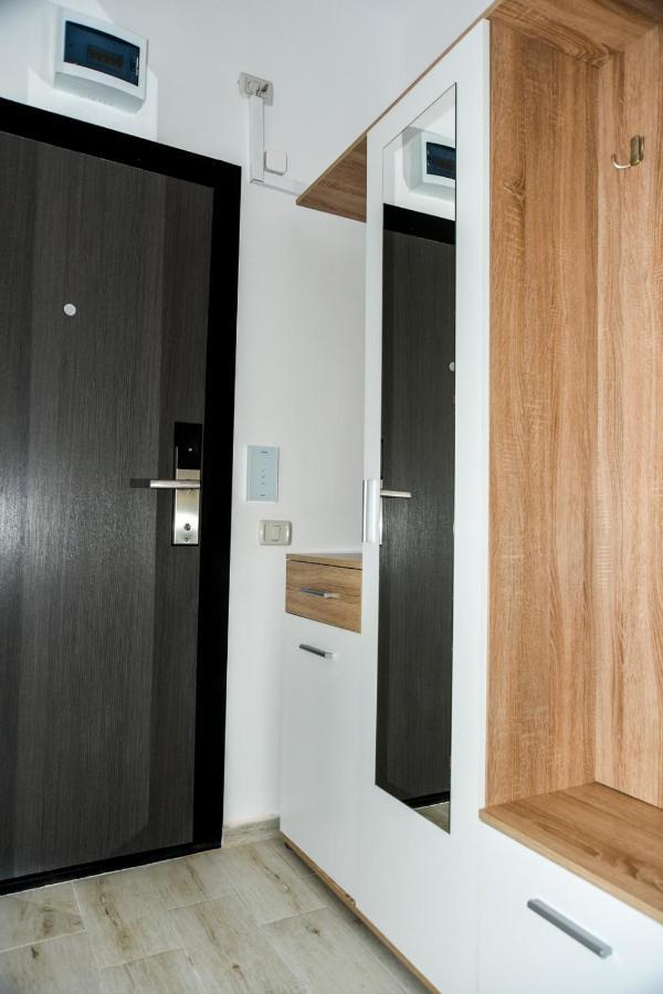 Appartement Sea View Astoria By Sunny Mamaia à Năvodari Extérieur photo