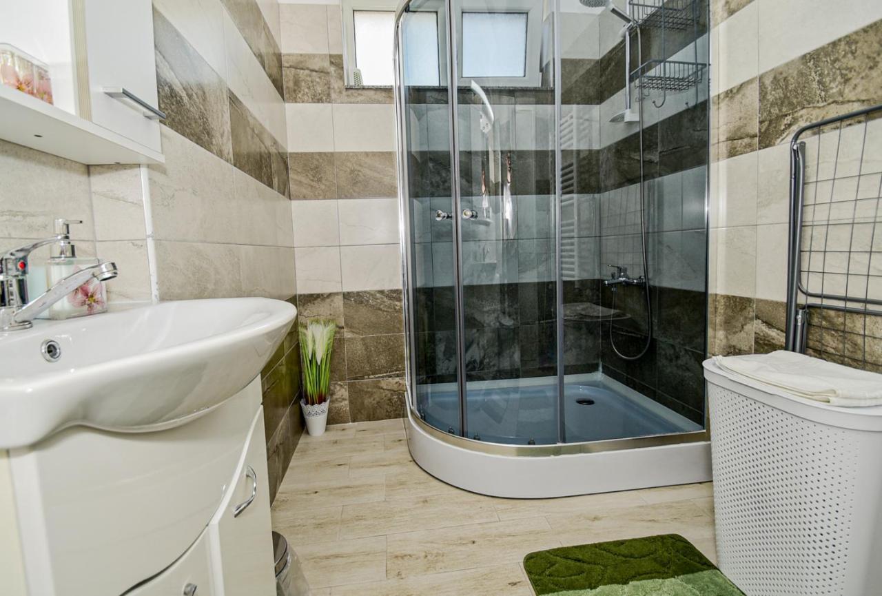 Appartement Sea View Astoria By Sunny Mamaia à Năvodari Extérieur photo
